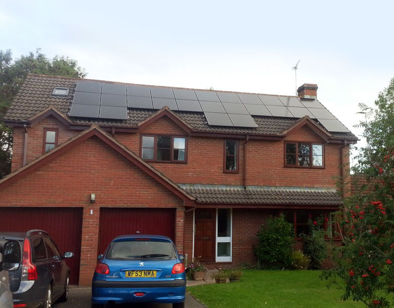 4kW PV system with Immersun hot water